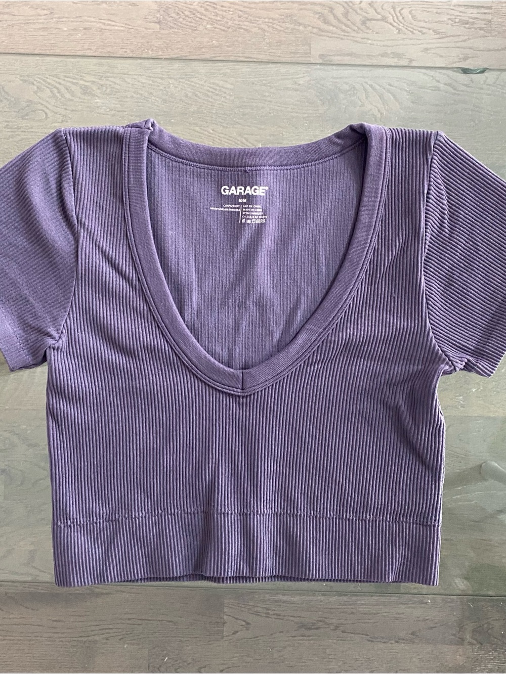 NWOT GARAGE Purple Seamless Ribbed V-Neck Short Sleeve Crop Top – M